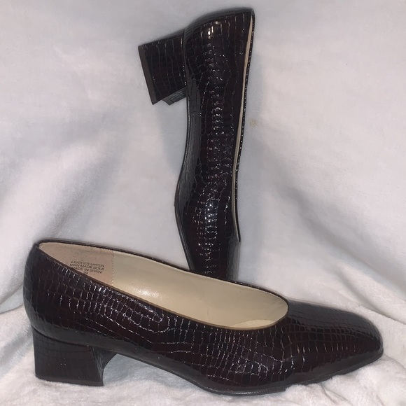 Etienne Aigner short heel shoe - Picture 5 of 10